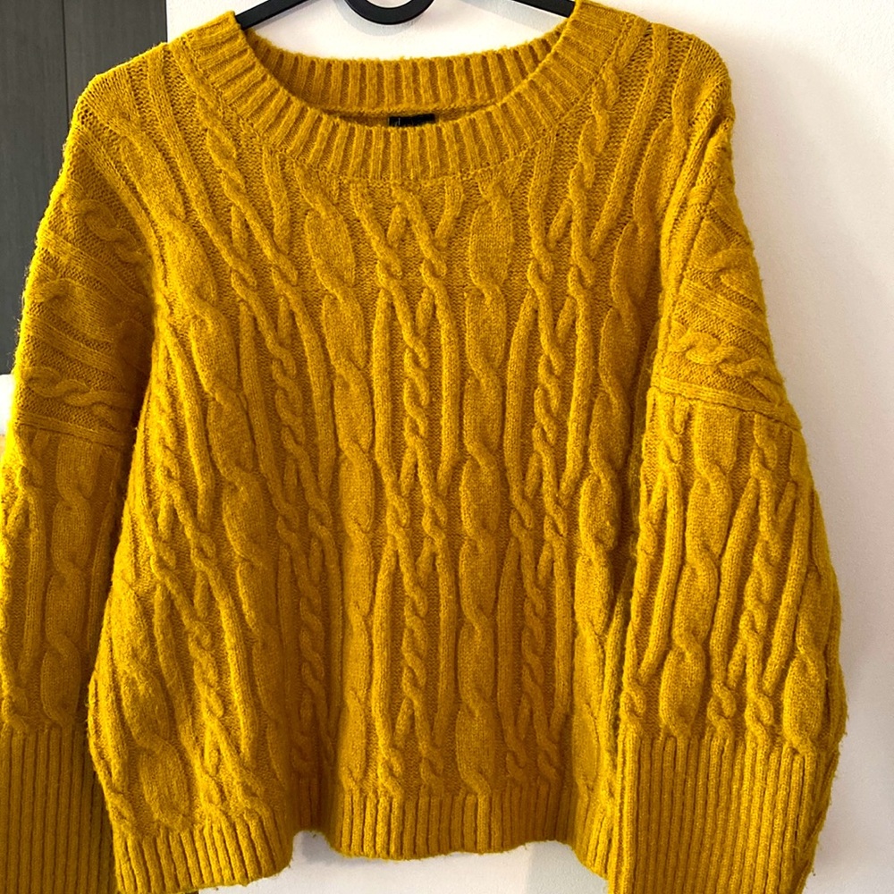 Sweater - Picture 2 of 5